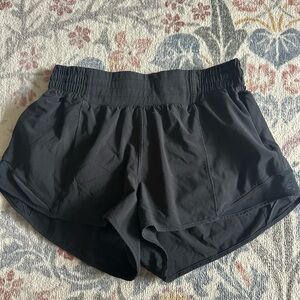 Lululemon Hotty Hot High Rise 2.5” Shorts